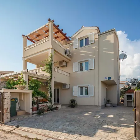 Bella Vista - Two Bedroom With Terrace A4 Apartman