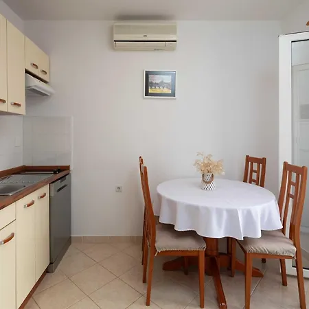 Bella Vista - Two Bedroom With Terrace A4