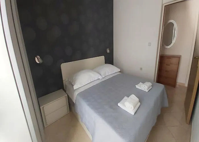 Bella Vista - Two Bedroom With Terrace A4 Appartement