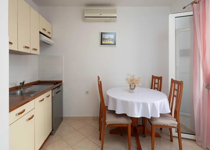 Bella Vista - Two Bedroom With Terrace A4